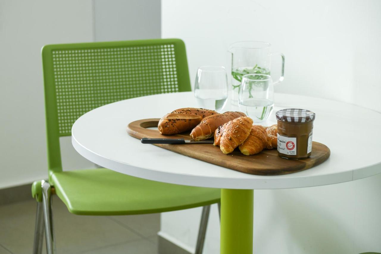 דירות גני תערוכה - Tlv University Apartments Near Expo By Sea N' Rent Tel Awiw Zewnętrze zdjęcie